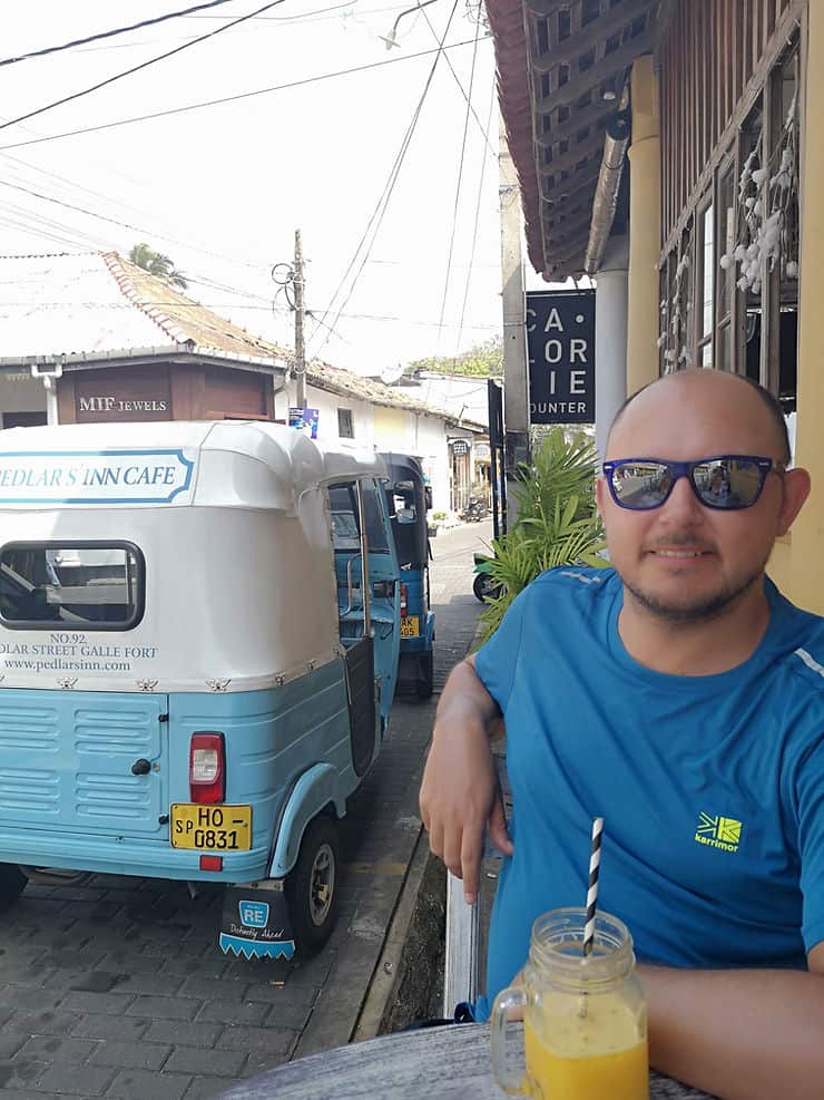   Cooling off with a refreshing juice in Galle Fort's Pedlar Street 