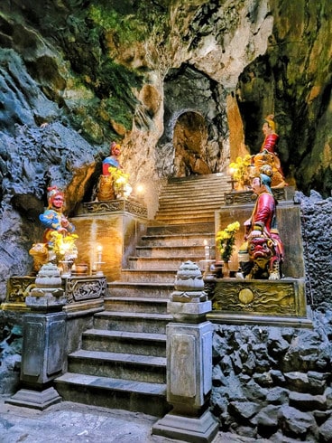 Huyen Khong cave, Marble Mountains, Vietnam