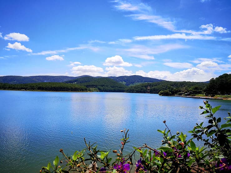 Truc Lam Lake, Dalat, Vietnam