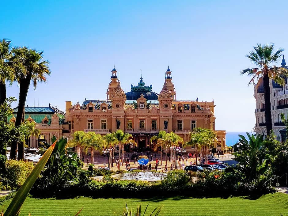 can you visit the palace in monaco