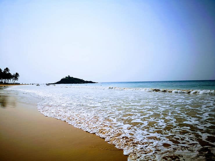 Parrot Rock at the end of Main beach in Mirissa, Sri Lanka